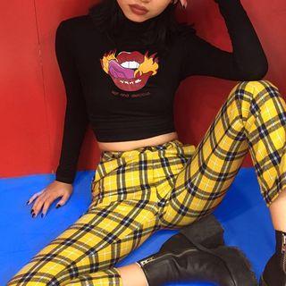 Long-sleeve Mock Collar Lip T-shirt