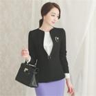Collarless Button-trim Jacket With Brooch