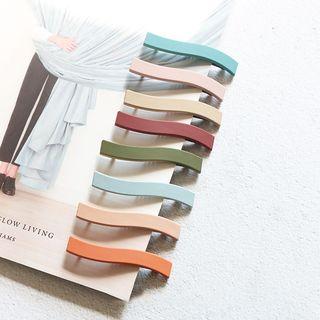 Matte Wavy Hair Clip