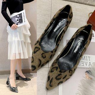 Leopard Pointy Toe Pumps