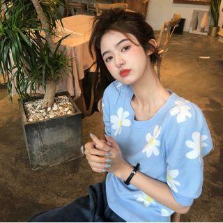 Short-sleeve Flower Print Knit Top Light Blue - One Size