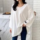 U-neck Patched Oversized T-shirt
