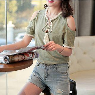 Cold Shoulder Short-sleeve T-shirt