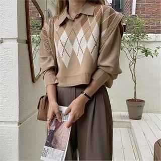 Sleeveless Argyle Patterned Cropped Knit Top