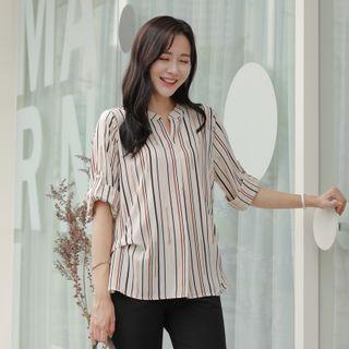 Tab-sleeve Button-back Patterned Blouse