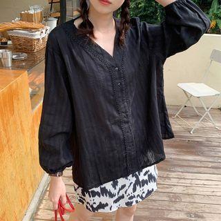 Retro Lace V-neck Long-sleeve Shirt