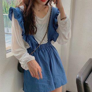 Long Sleeve T-shirt / Ruffle Trim Jumper Shorts