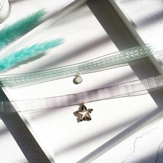 Pendant Choker / Star Choker
