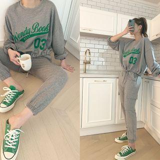 Letter Sweatshirt & Cargo Sweatpants Set