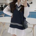 Contrast Trim V-neck Knit Vest Navy Blue - One Size