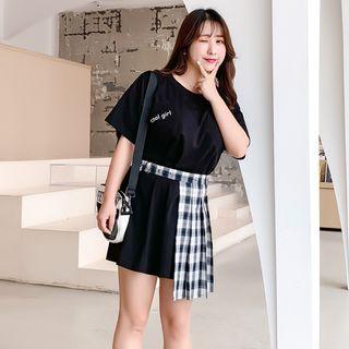 Set: Short-sleeve Mini T-shirt Dress + Mini Plaid Pleated Skirt