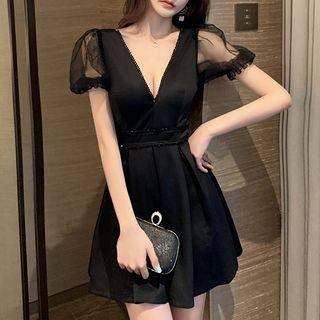 Short-sleeve V-neck A-line Party Dress