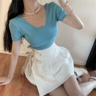 Short Sleeve Crop T-shirt / A-line Skirt