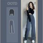 Long-sleeve Cold-shoulder Mock-neck Top / Wide-leg Pants