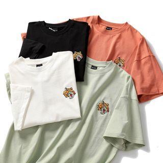 Tiger Embroidered T-shirt
