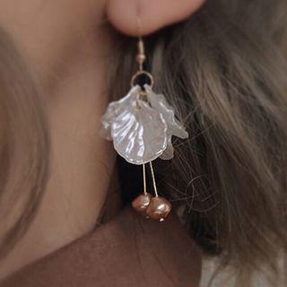 Faux Pearl Shell Earring