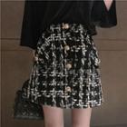 Elbow-sleeve Glitter T-shirt / Buttoned Tweed Skirt
