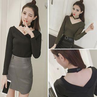V-neck Knit Top With Choker