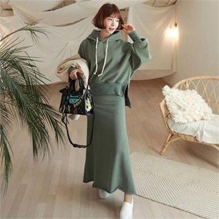 Set: Dolman-sleeve Dip-back Hoodie + A-line Maxi Skirt
