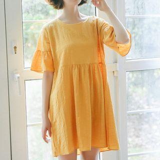 Short-sleeve Plain Shift Dress