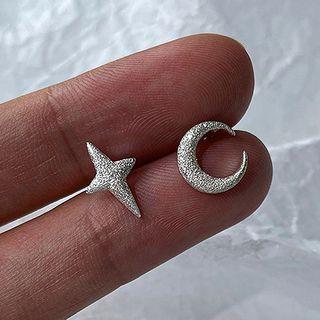 Asymmetrical Star & Moon Ear Stud 1 Pair - Silver - One Size