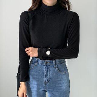 Turtle-neck Raglan-sleeve Top