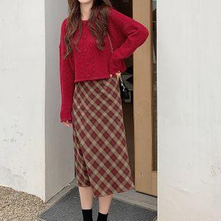 Cardigan / Argyle Midi Skirt / Set
