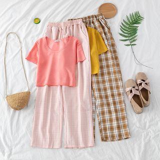 Set: Plain Short-sleeve Cropped T-shirt + Check Pants