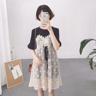 Set: Short-sleeve T-shirt + Spaghetti Strap A-line Lace Dress