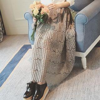 Pleated Lace Maxi Skirt