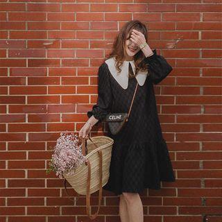 Contrast-collar Jacquard Flared Dress Black - One Size