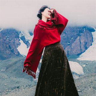 Set: Fringed Sweater + A-line Midi Skirt