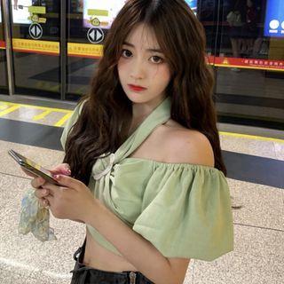 Puff-sleeve Cold Shoulder Crop Top Green - One Size