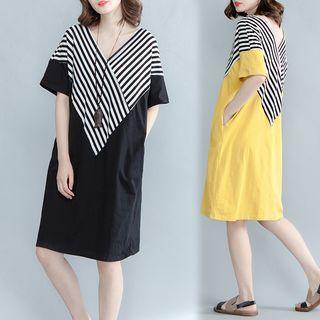 Stripe Panel V-neck Short-sleeve Dress