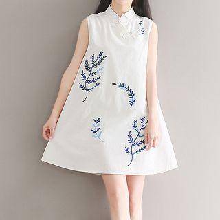 Leaf Embroidered Mandarin Collar Sleeveless Dress