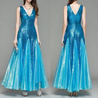 Sleeveless V-neck Sequined A-line Evening Dress