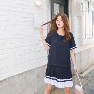 Mock Two-piece Pleat Dress