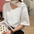 Short-sleeve V-neck T-shirt With Lettering Sash