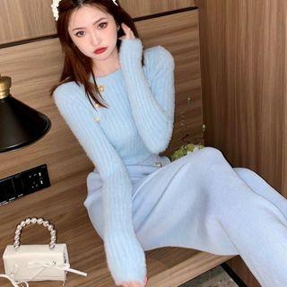 Cropped Sweater / High Waist Wide Leg Pants