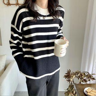 Round Neck Striped Slit Sweater