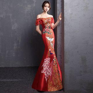 Off-shoulder Floral Embroidered Mermaid Evening Gown