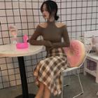 Cutout Shoulder Long Sleeve Plain T-shirt / Plaid Midi Skirt