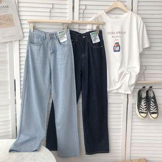 Lettering Patch Straight Leg Jeans
