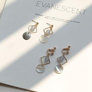 Scallop Disc Square Dangle Earring