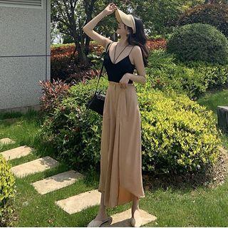 Low V-neck Plain Camisole / Plain Wide-leg Cropped Pants