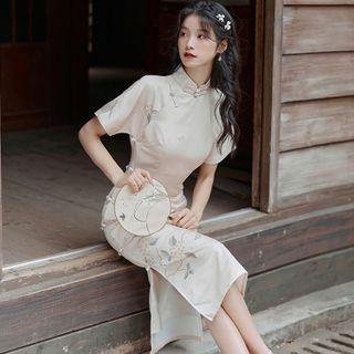 Short-sleeve Midi Qipao / Shawl / Brooch / Set