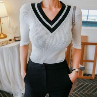Ringer V-neck Slim-fit Knit Top
