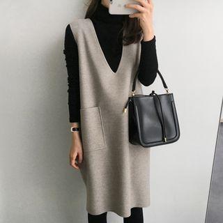 Turtleneck Long-sleeve T-shirt / Midi Suspender Skirt / Set