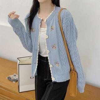 Round Neck Flower Embroidered Cardigan