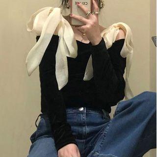 Cold-shoulder Velvet Blouse Black - One Size